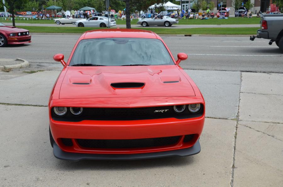  Dodge Challenger SRT Hellcat 2015 года  (фото 37 из 42)